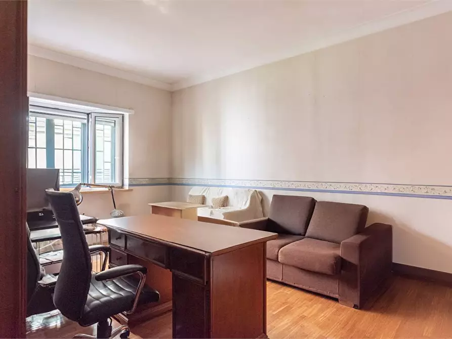 Immagine 5 di Appartamento in vendita  125D a Napoli