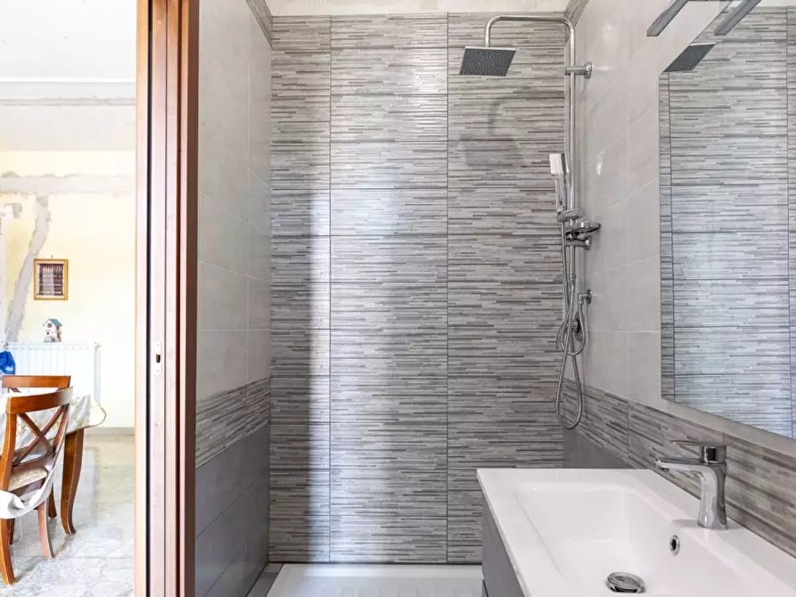 Immagine 7 di Appartamento in vendita  28 a Marano Di Napoli