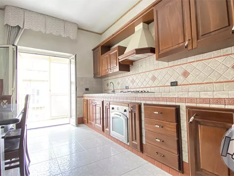 Immagine 3 di Appartamento in vendita  20F a Napoli