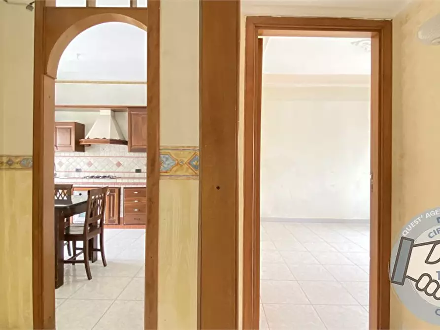 Immagine 8 di Appartamento in vendita  20F a Napoli