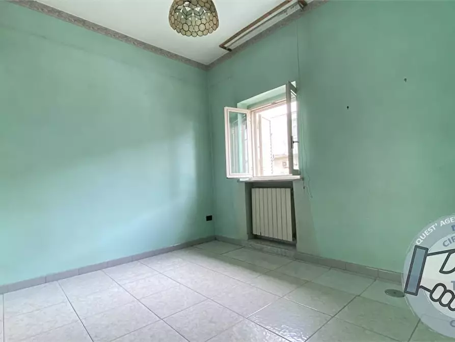 Immagine 10 di Appartamento in vendita  20F a Napoli