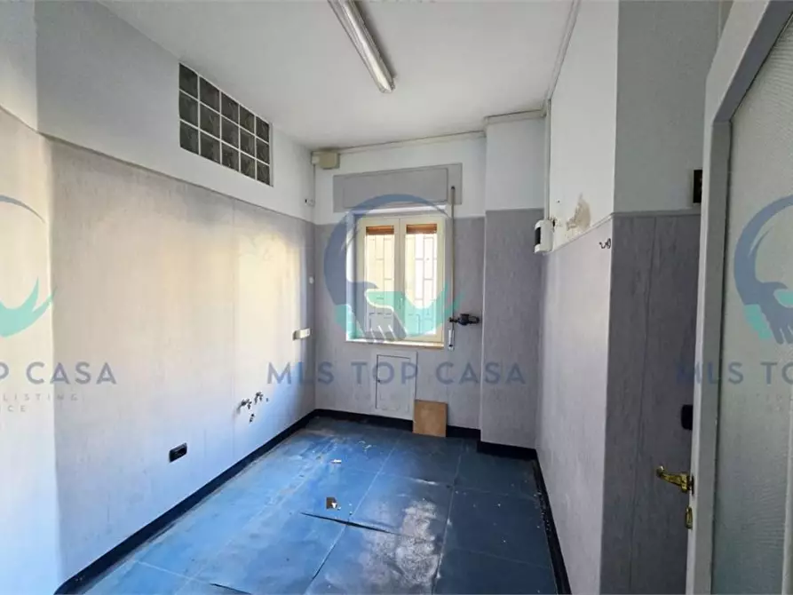 Immagine 8 di Appartamento in vendita  58 a Napoli