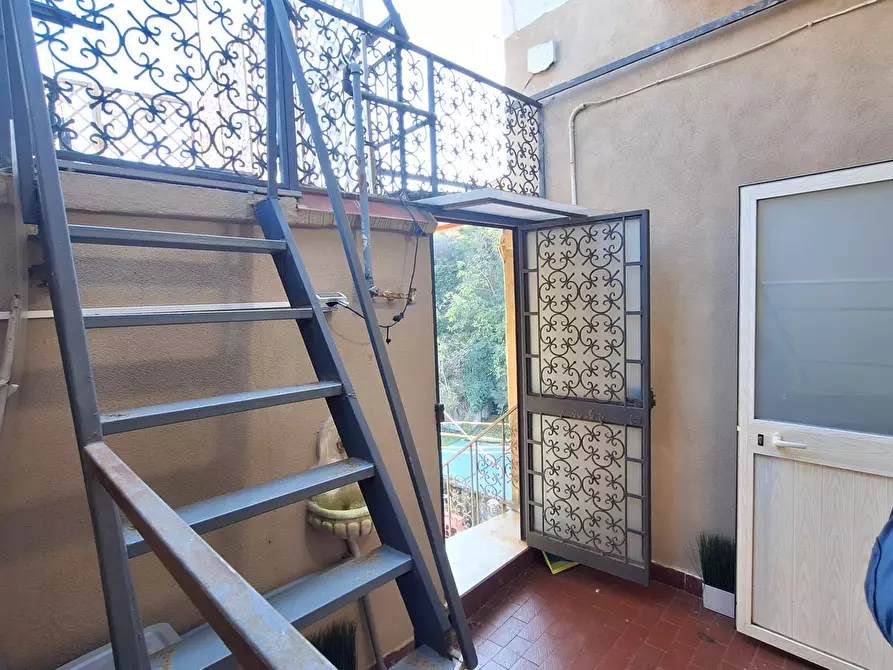 Immagine 9 di Appartamento in vendita  10 a Napoli