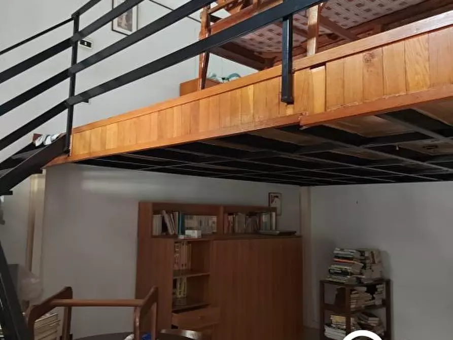 Immagine 10 di Appartamento in vendita  208 a Caivano