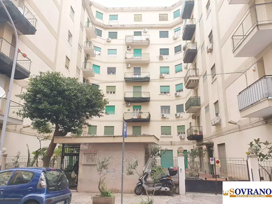 Immagine 1 di Appartamento in vendita  76 a Palermo