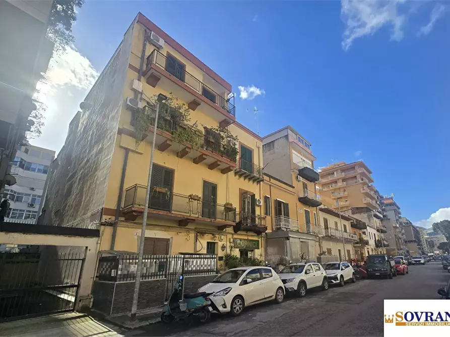 Immagine 1 di Appartamento in vendita  a Palermo