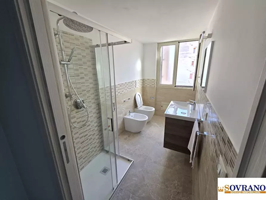 Immagine 10 di Appartamento in vendita  a Palermo