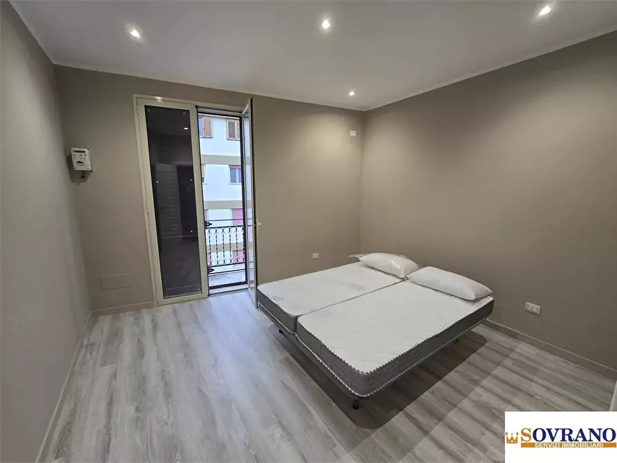 Immagine 6 di Appartamento in vendita  74 a Palermo