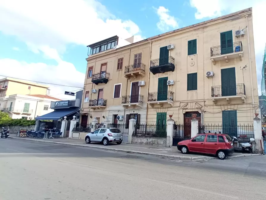 Immagine 1 di Appartamento in vendita  437 a Palermo