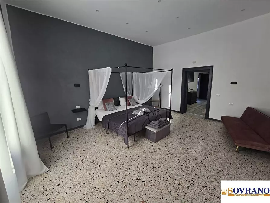 Immagine 10 di Appartamento in vendita  a Palermo