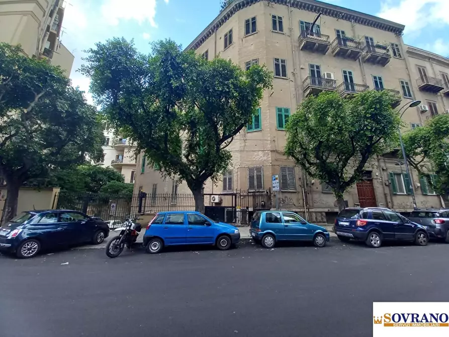 Immagine 1 di Appartamento in vendita  10-12 a Palermo