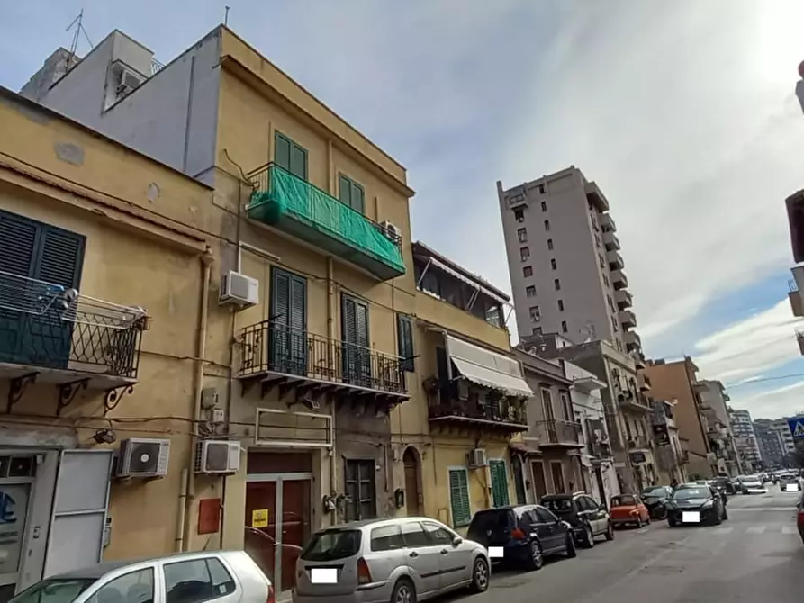 Immagine 3 di Appartamento in vendita  a Palermo