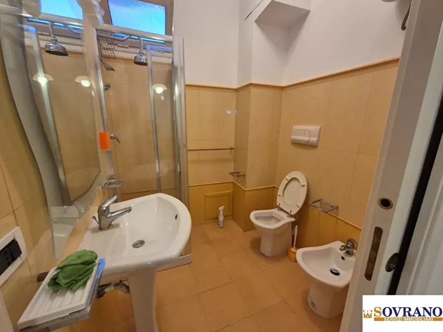 Immagine 10 di Appartamento in vendita  a Palermo