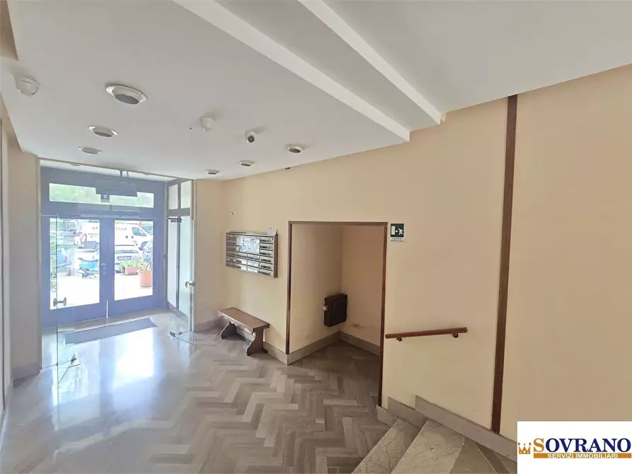 Immagine 3 di Appartamento in vendita  a Palermo