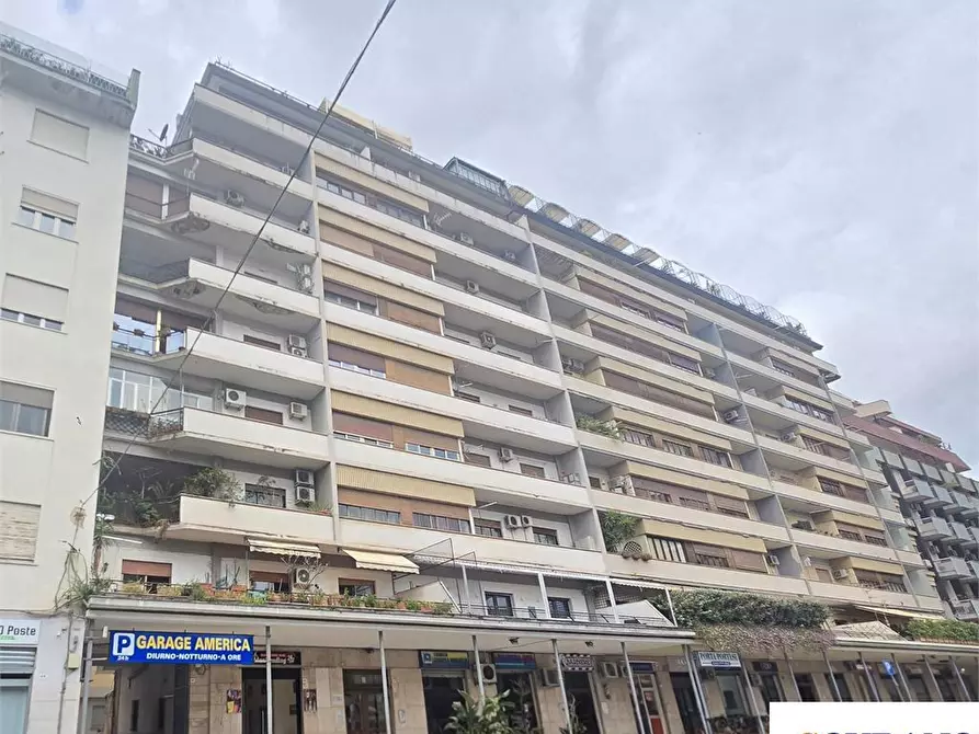 Immagine 1 di Appartamento in vendita  a Palermo