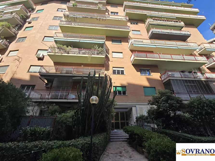 Immagine 4 di Appartamento in vendita  81 a Palermo