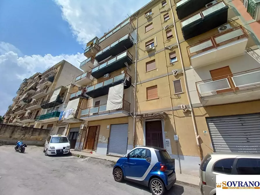 Immagine 1 di Appartamento in vendita  82 a Palermo