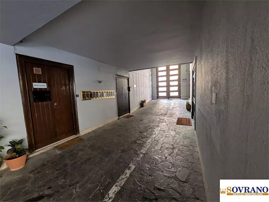 Immagine 4 di Appartamento in vendita  a Palermo