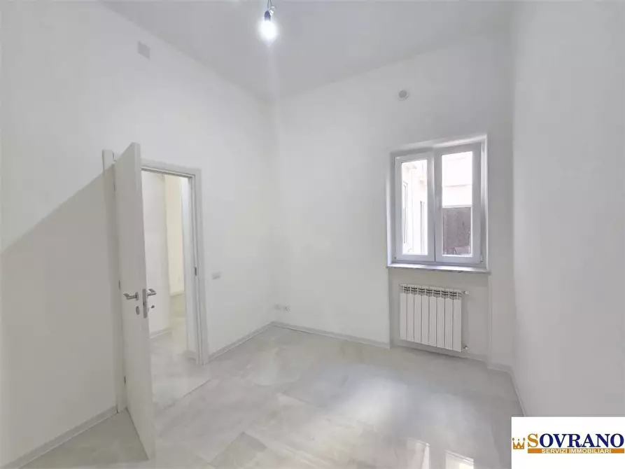 Immagine 10 di Appartamento in vendita  a Palermo