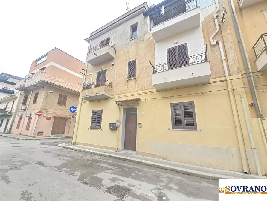 Immagine 2 di Appartamento in vendita  a Palermo