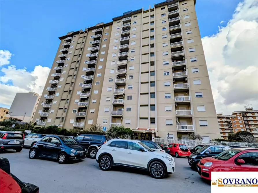 Immagine 1 di Appartamento in vendita  a Palermo