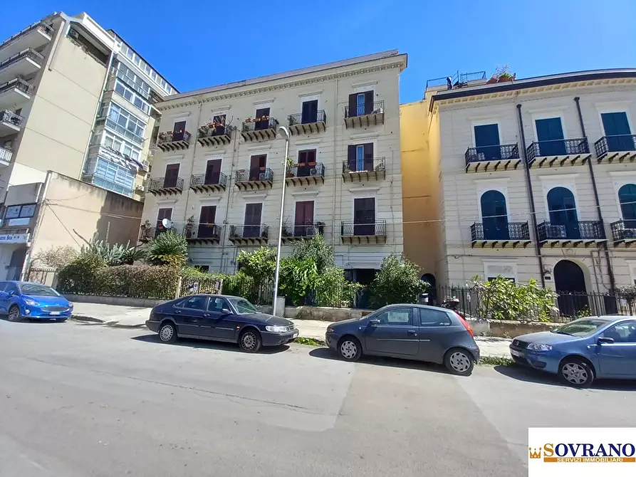 Immagine 1 di Appartamento in vendita  10 a Palermo