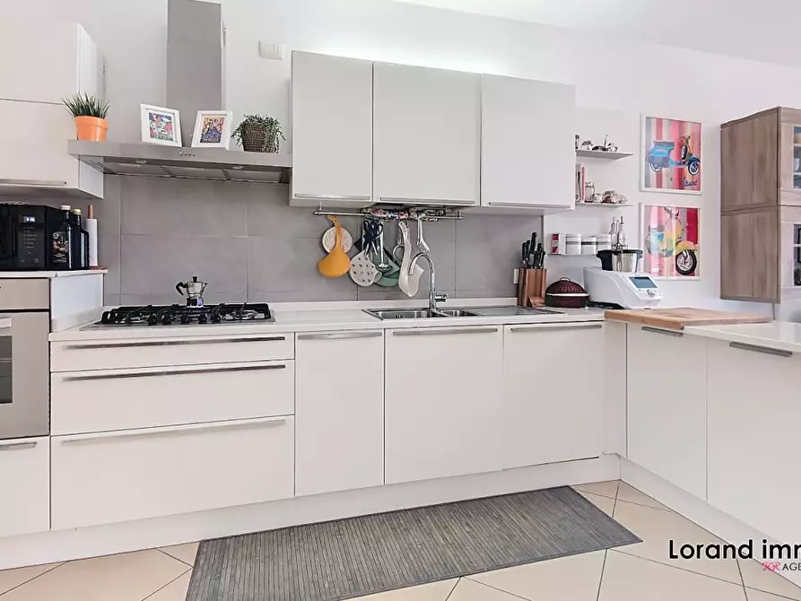 Immagine 7 di Appartamento in vendita  a Pisa