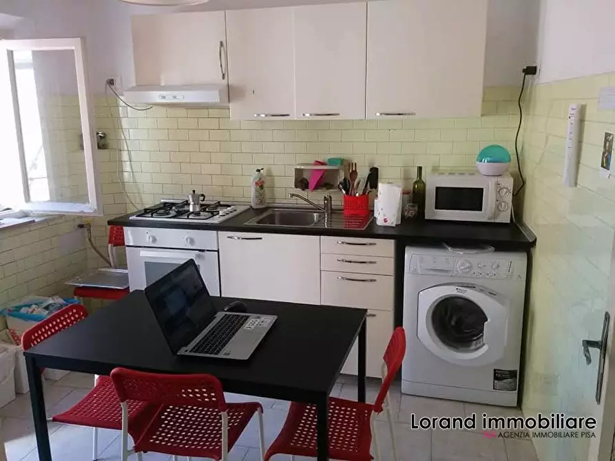 Immagine 2 di Appartamento in vendita  a Pisa