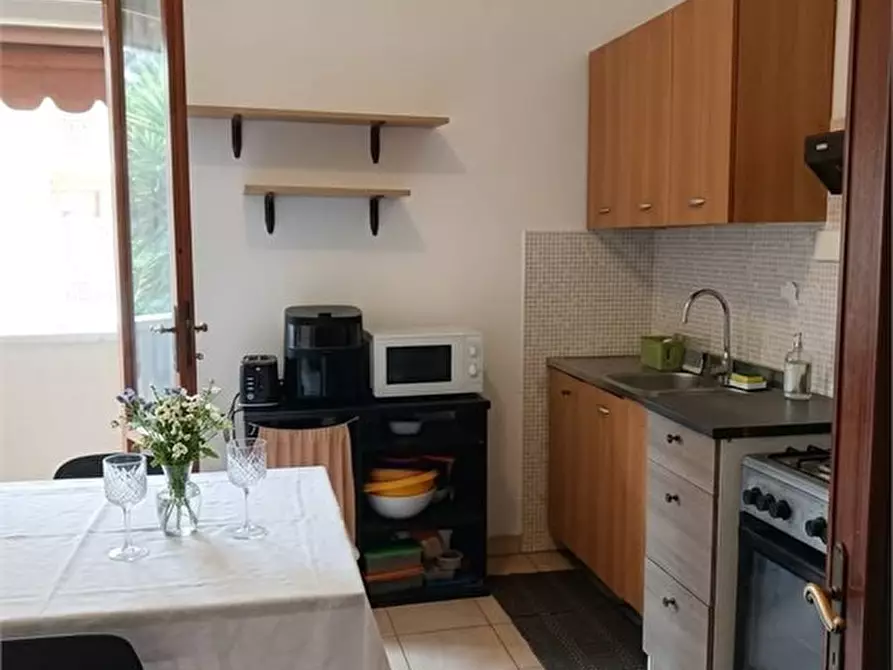 Immagine 2 di Appartamento in vendita  a Pisa