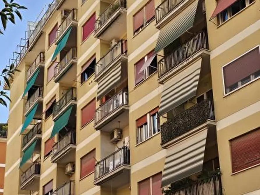 Immagine 1 di Appartamento in vendita  a Roma