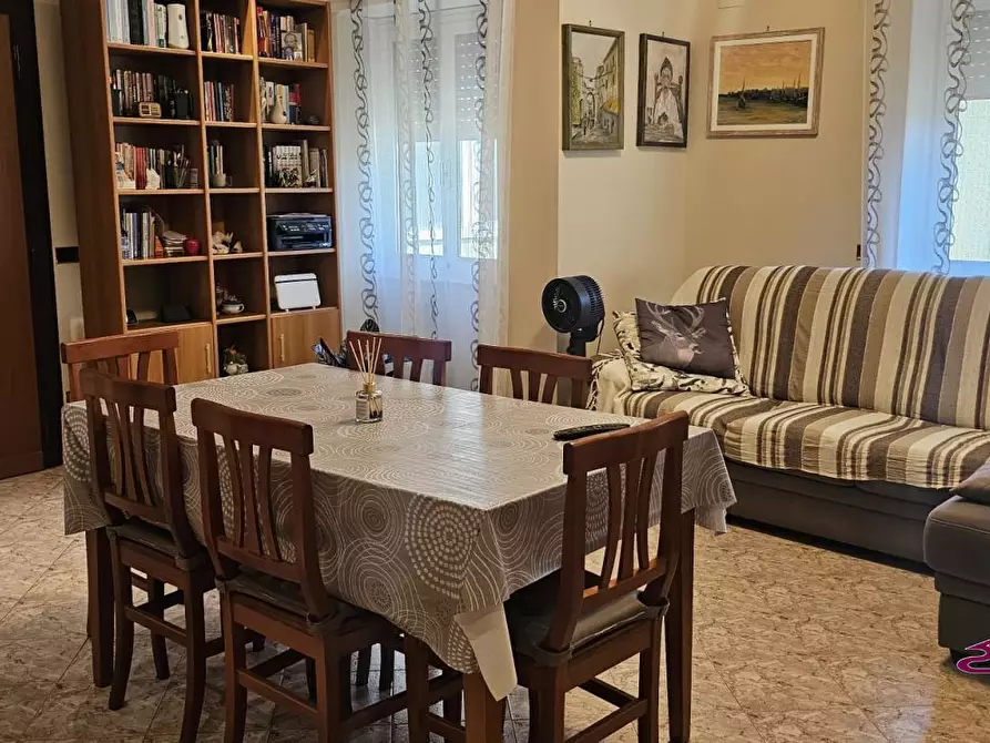 Immagine 10 di Appartamento in vendita  a Roma