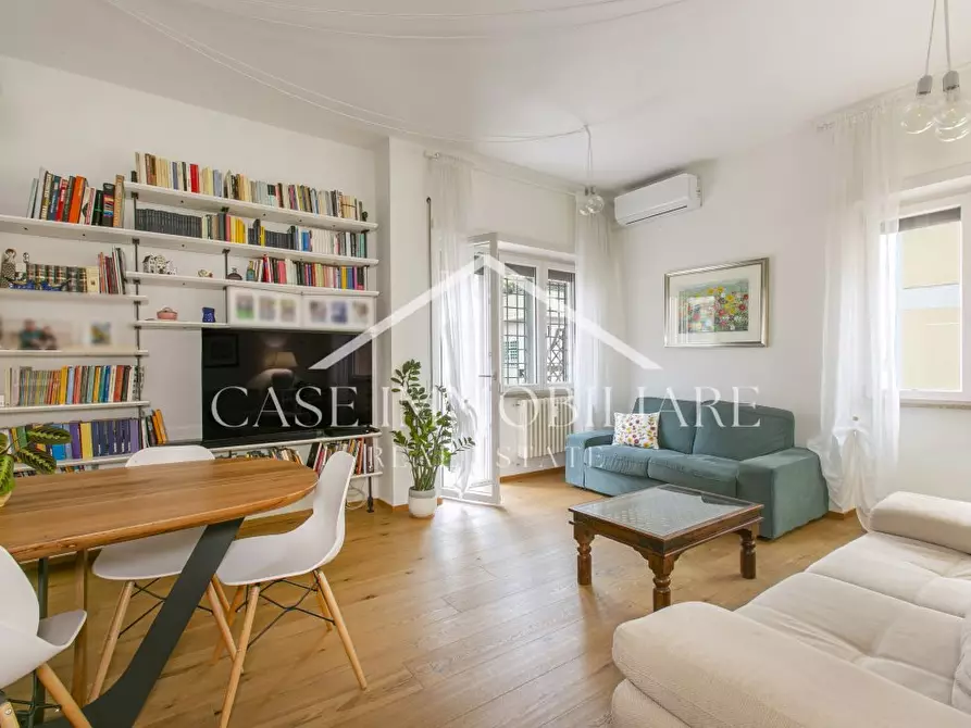 Immagine 2 di Appartamento in vendita  a Roma