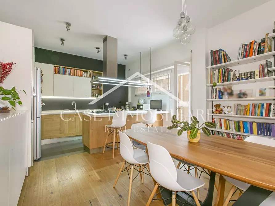 Immagine 9 di Appartamento in vendita  a Roma