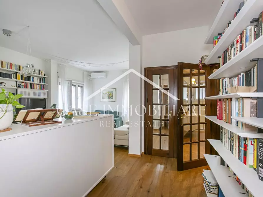 Immagine 6 di Appartamento in vendita  a Roma