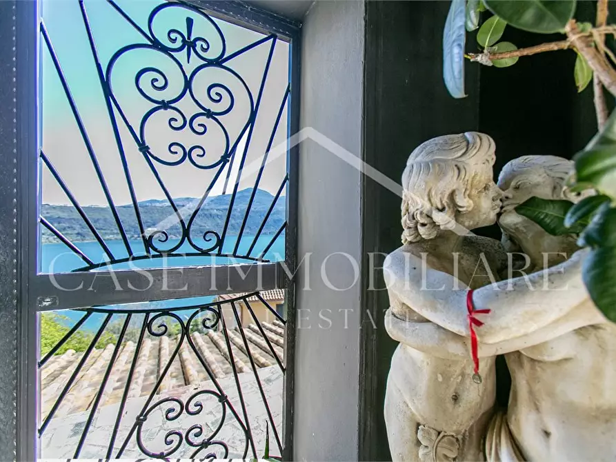 Immagine 1 di Appartamento in vendita  a Castel Gandolfo