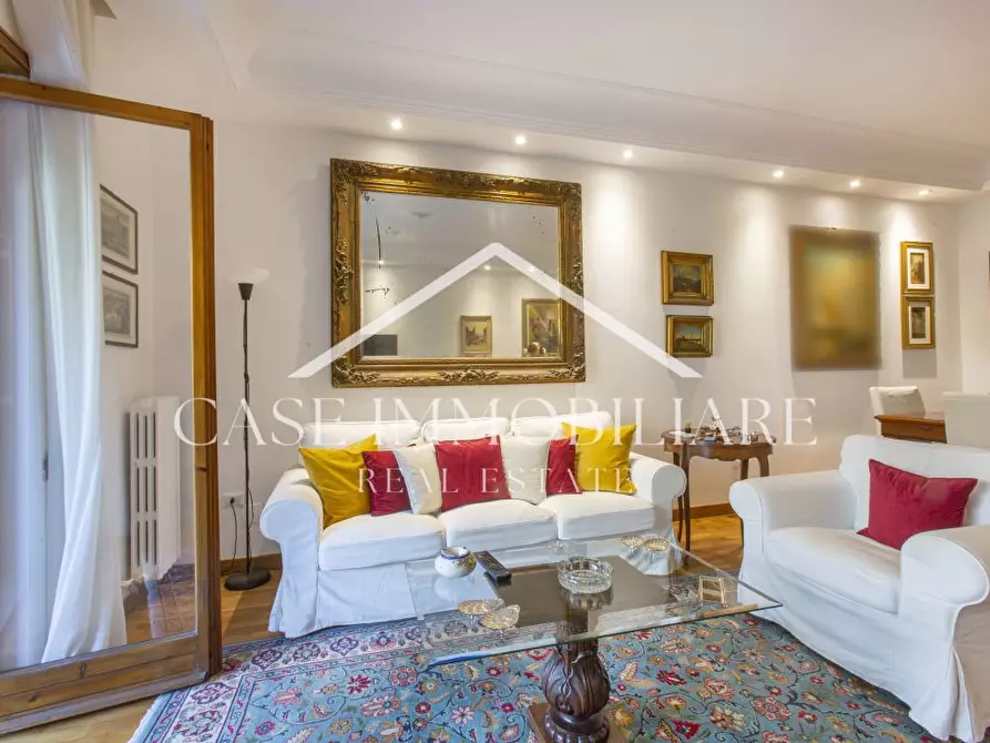 Immagine 5 di Appartamento in vendita  a Roma