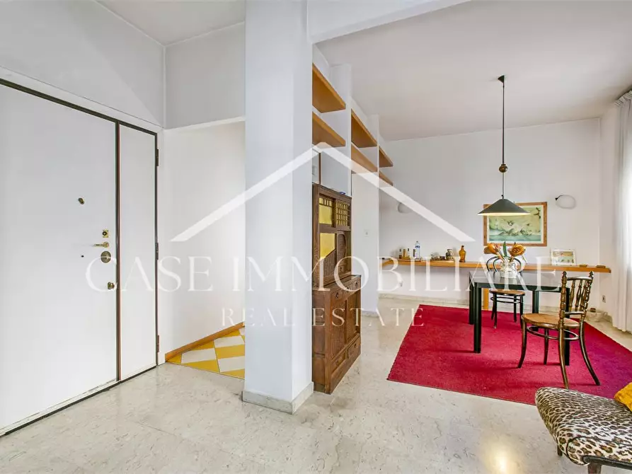 Immagine 5 di Appartamento in vendita  a Roma