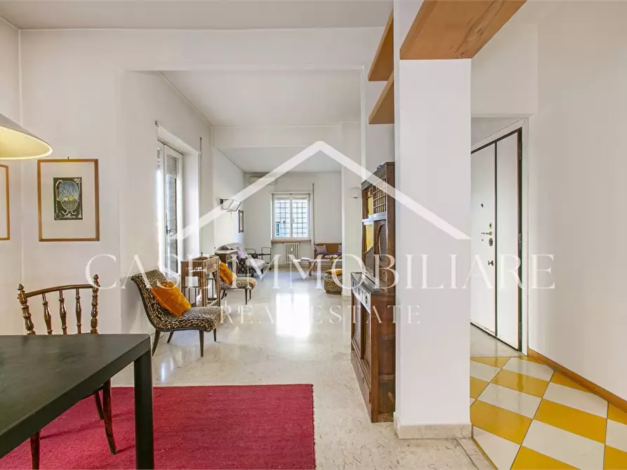 Immagine 8 di Appartamento in vendita  a Roma