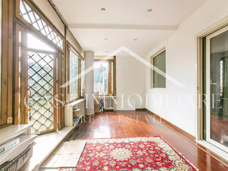 Immagine 2 di Appartamento in vendita  a Roma