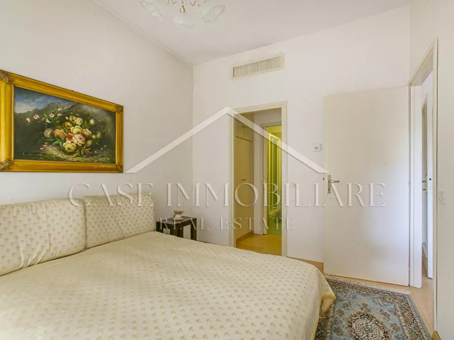 Immagine 9 di Appartamento in vendita  a Roma