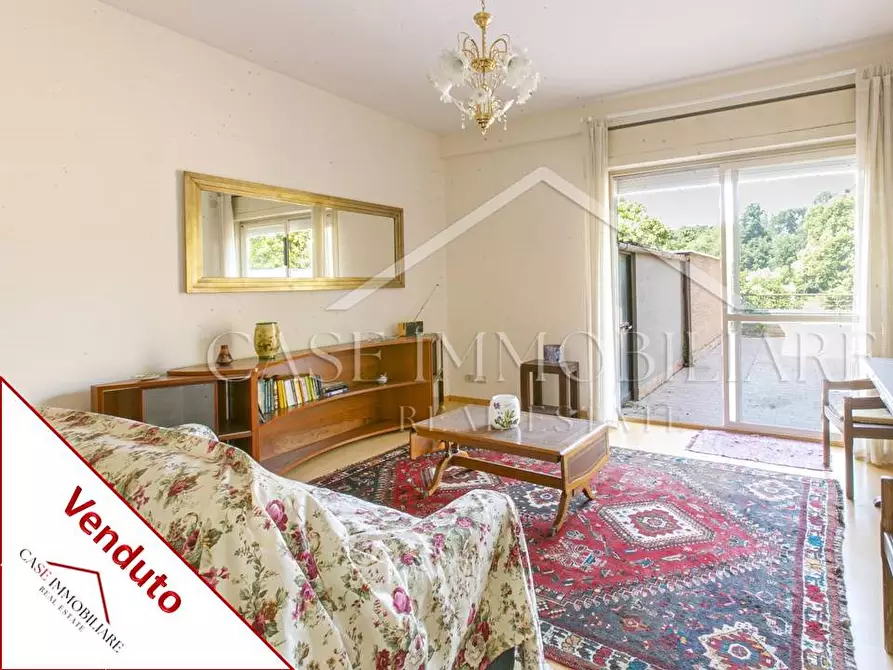 Immagine 1 di Appartamento in vendita  a Roma