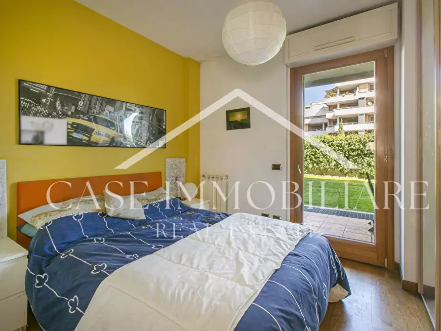 Immagine 8 di Appartamento in vendita  a Roma