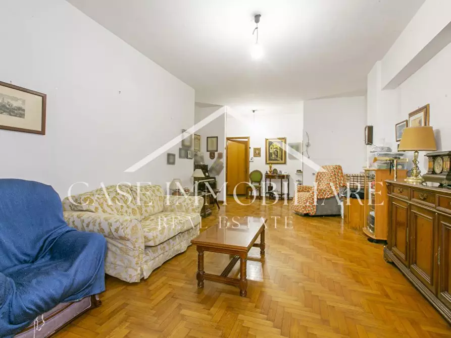 Immagine 1 di Appartamento in vendita  370 a Roma