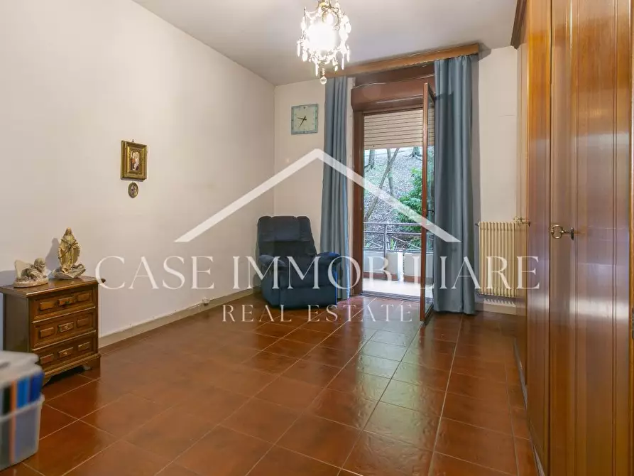 Immagine 2 di Appartamento in vendita  370 a Roma