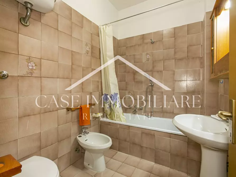 Immagine 7 di Appartamento in vendita  370 a Roma