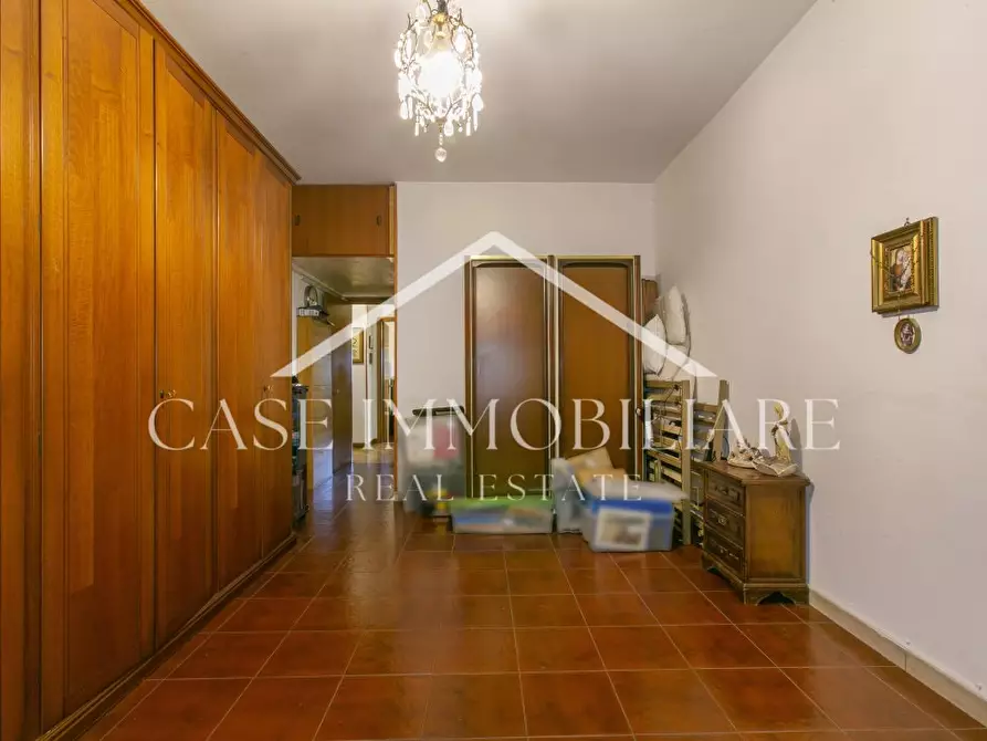 Immagine 4 di Appartamento in vendita  370 a Roma