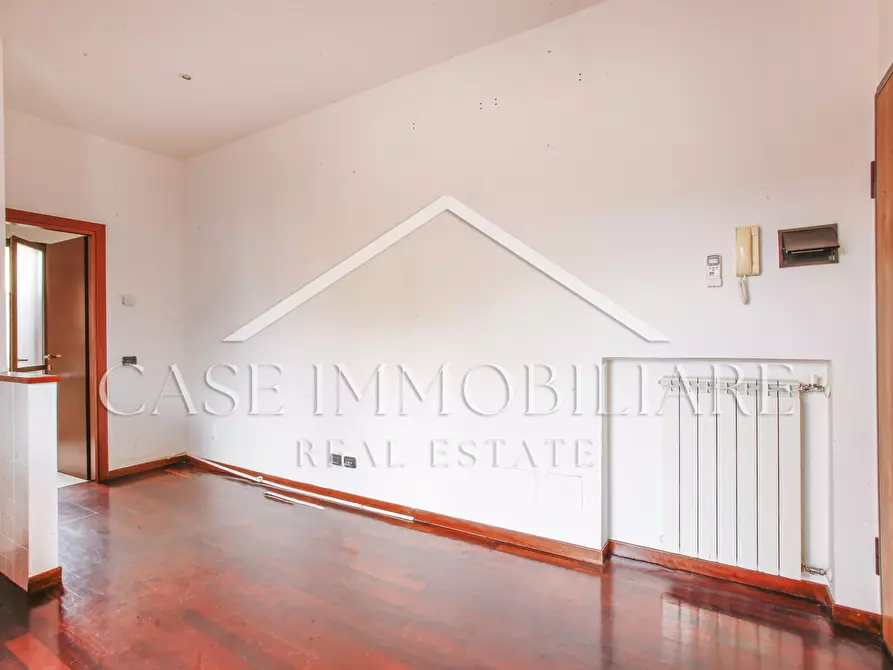 Immagine 5 di Appartamento in vendita  a Roma