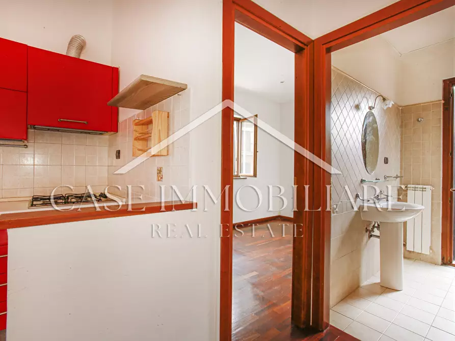 Immagine 10 di Appartamento in vendita  a Roma