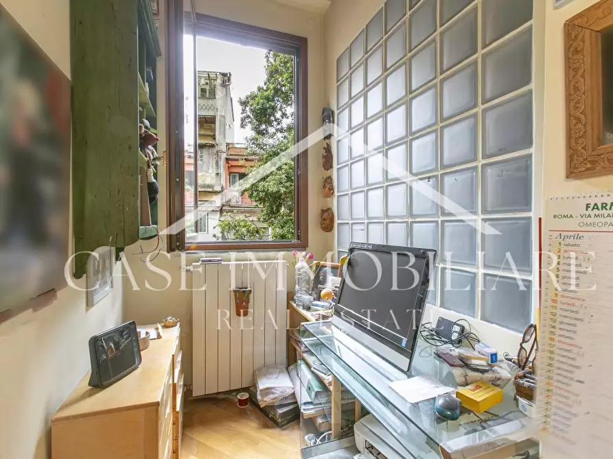 Immagine 9 di Appartamento in vendita  a Roma