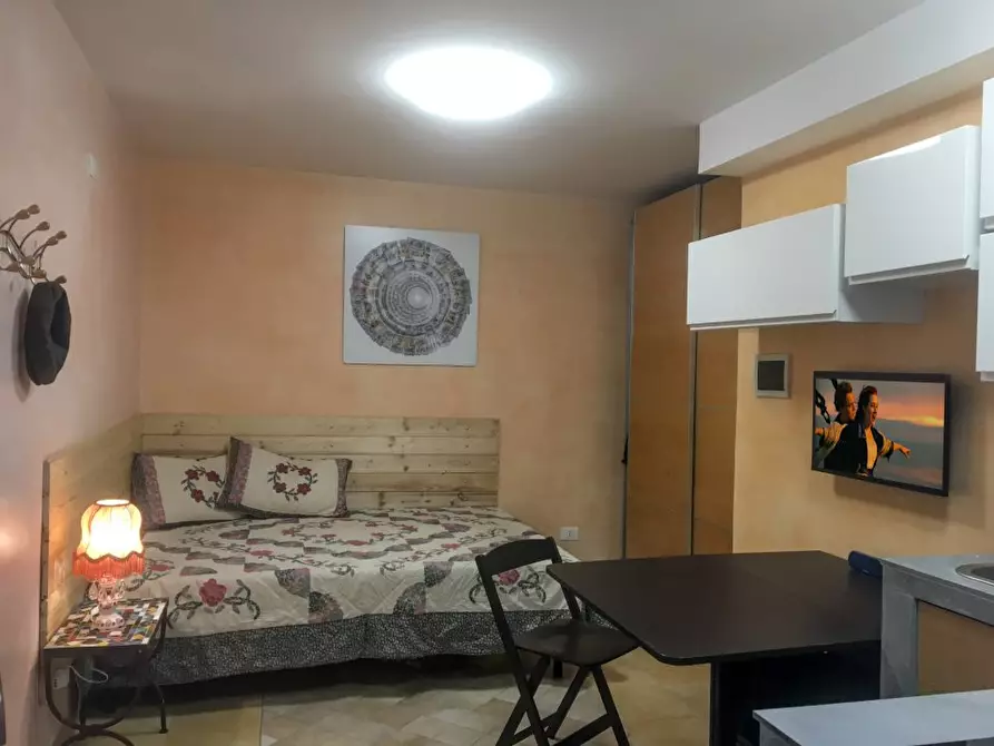 Immagine 2 di Appartamento in vendita  a Roma